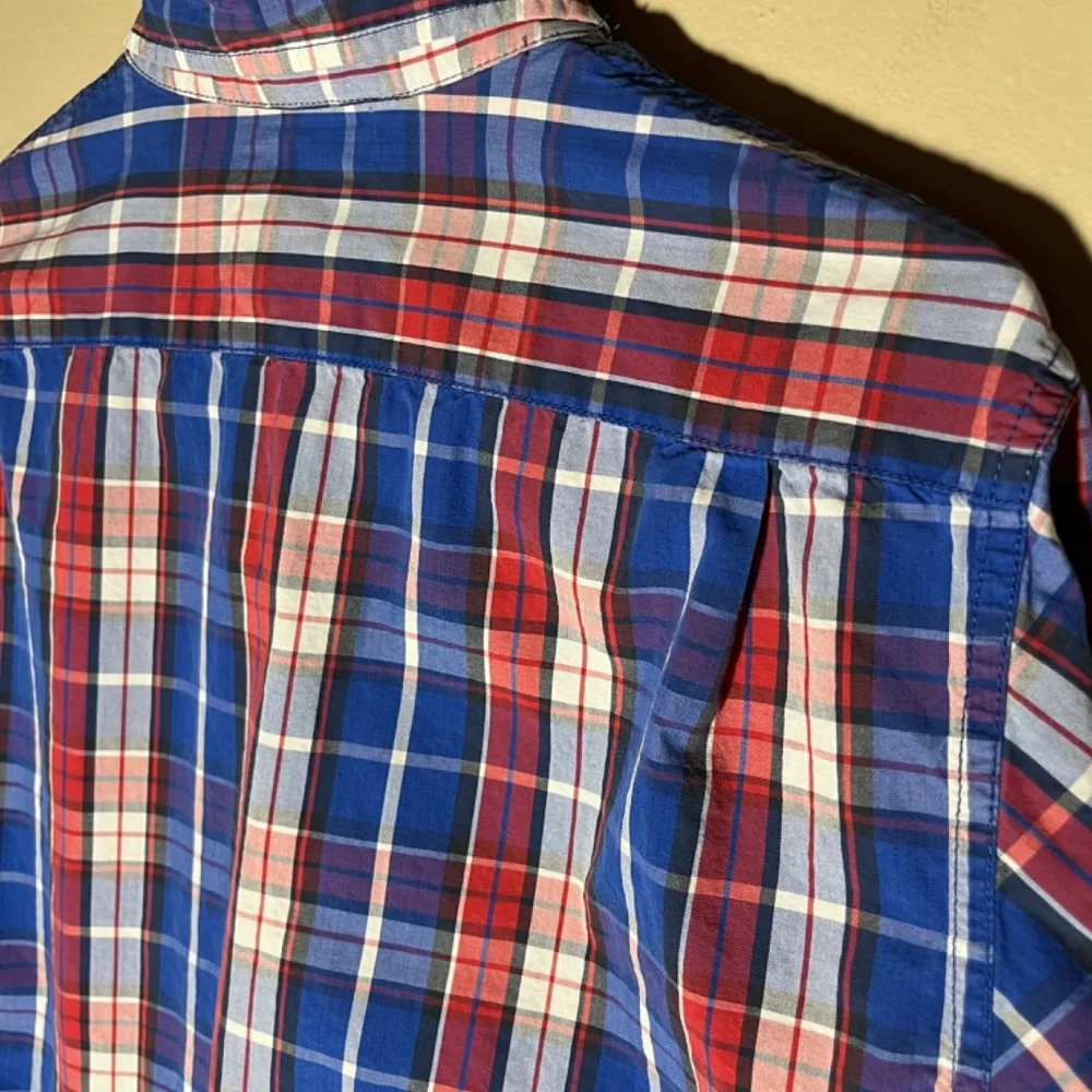 Relwen Button-Up - Picture 3 of 4